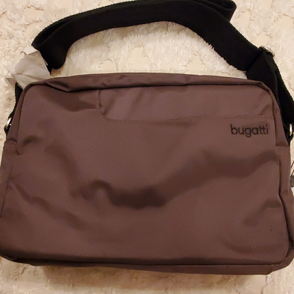 Bugatti carry all bag